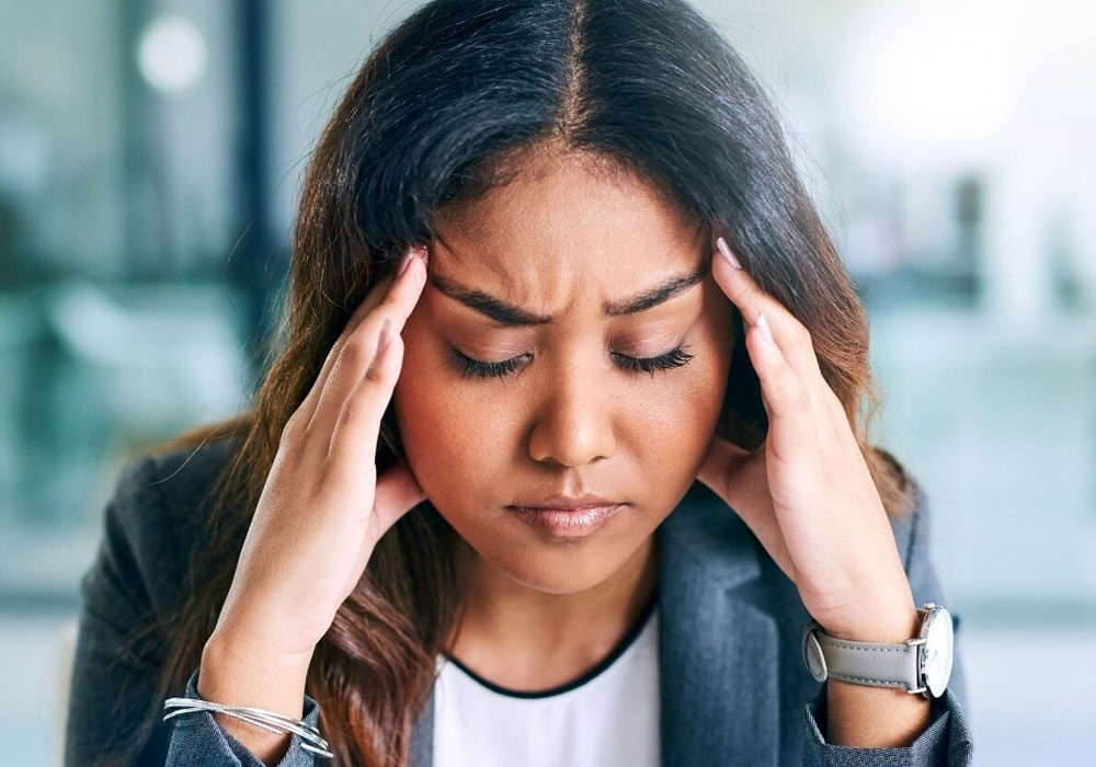 employee exhibiting signs of stress